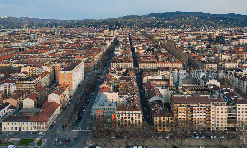 鸟瞰图都灵市中心，Corso Vittorio Emanuele和Inghilterra